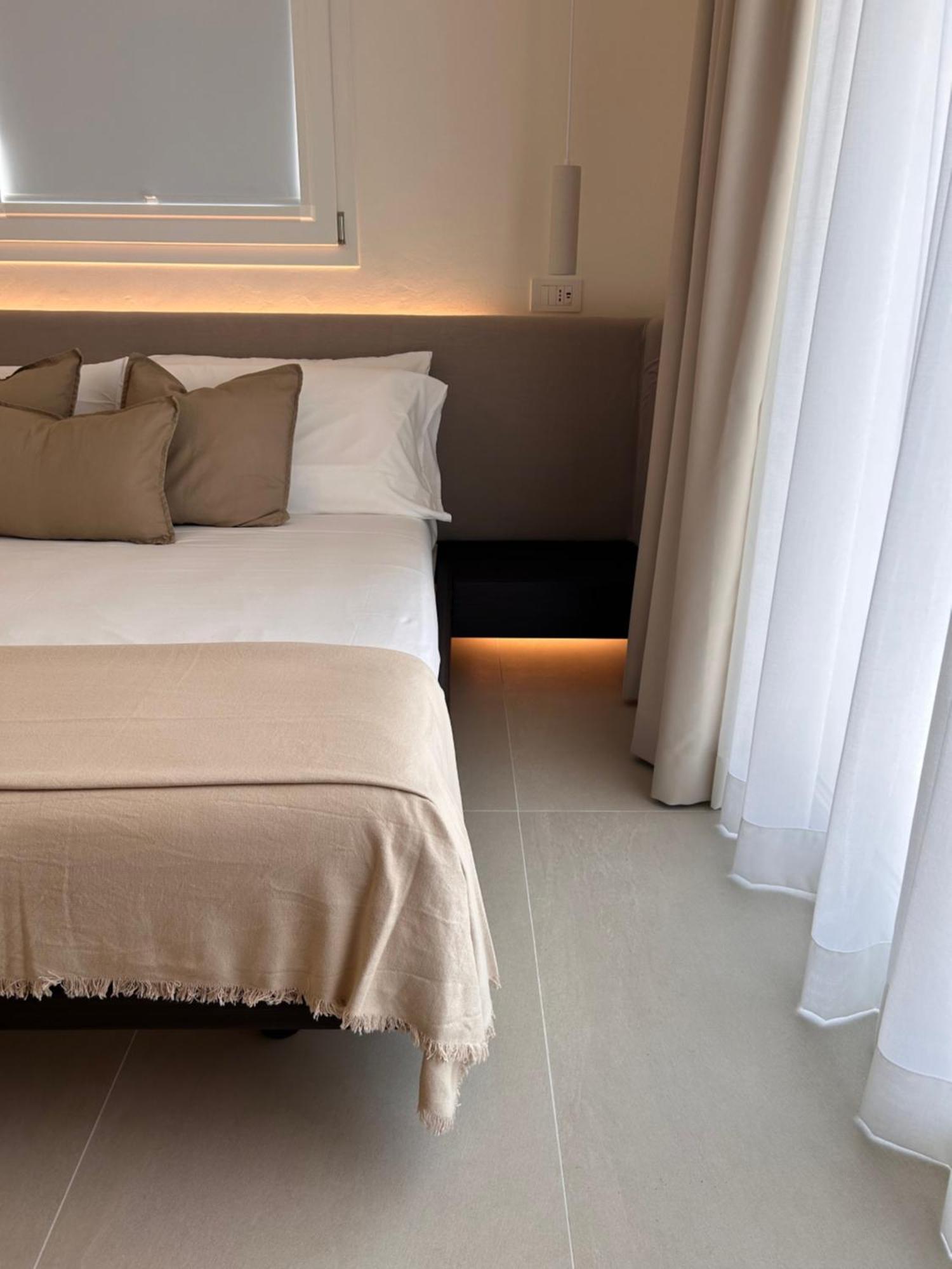 Vireo Rooms Santa Maria Navarrese Ngoại thất bức ảnh